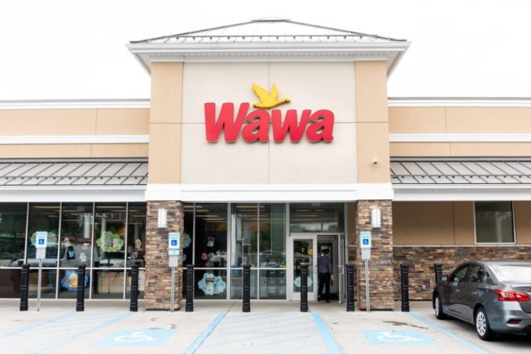 Convenience stores are eating fast-food chains’ breakfast